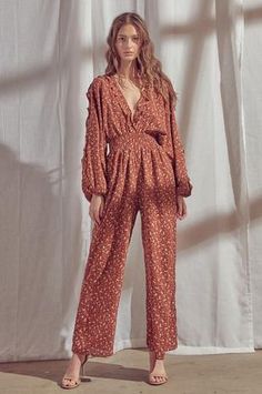 THIS JUMPSUIT SAYS "OHH YEA, I KNOW I'M LOOKING FINE" STOP CHECK THIS OUT!You don't have this in your closet? Hippie Vibe Tribe getting cute fashion in daily! #hippievibetribe #fashion #womensclothing #tshirts #floral #jumpsuit FREE GIFT ALWAYS! Perfect for the HOLIDAYS! Fall Graduation Outfit, Western Jumpsuit, Striped Cargo Pants, Bohemian Jumpsuit, Grad Outfits, Jumpsuit Long Sleeve, Festival Chic, Vibe Tribe, Boho Jumpsuit