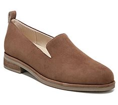 Look polished and professional in and out of the office in this sleek flat. From Dr. Scholl's. Brown Loafer Shoes, Brown Loafers, Slip On Flats, Oxford Flats, Leather Man, Slip On Loafers, Loafers Shoes, Shoes Womens, Black Steel