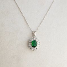 Emerald Baguette Necklace Best Friend Christmas Gift Emerald - Etsy Turkey Best Friend Christmas Gift, Best Friend Christmas, Baguette Necklace, Silver Necklace For Women, Emerald Pendant, Christmas Gifts For Friends, Friend Christmas, Baguette Cut, Green Emerald