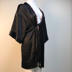 My Vintage Sexy Soft And Comfy Black Silk Robe Black Silk Robe, Silk Robe, Sleepwear Robe, Black Silk, Women's Intimates, Black Pink, Silk, Pink, Women Shopping