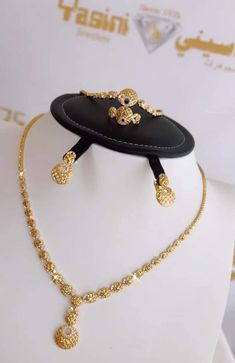 Gold Dokiya Design, Gold Neck Chain Designs For Women, Arabic Gold Necklace Designs, Latest Gold Necklace Designs, Light Weight Gold Necklace, Necklace Designs Gold, Latest Gold Necklace, Gold Necklace Design