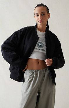 Womens Oversized Sweatshirts, Varsity Jacket Women, Cold Weather Fashion, Sweatshirt Outfit, Oversized Sweatshirt, Black Wool, S Models, Pacsun, Jacket Outfits