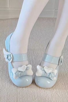 ❤︎ Star Angel Papy Round topumps❤︎ Student Girl, Round Toe Pumps, Girls Sweet, Spring Shoes, Blue Shoes, Papua New Guinea, Tanzania, Uganda, Trinidad And Tobago