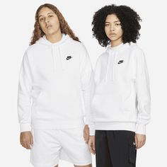 A closet staple, the Nike Sportswear Club Fleece Pullover Hoodie combines classic style with the soft comfort of fleece. White Nike Sweatshirt, White Nike Hoodie, Nike Sportswear Club Fleece, Nike Swoosh Logo, Nike Sweatshirts, Nike Hoodie, Nike Golf, White Hoodie, White Sweatshirt