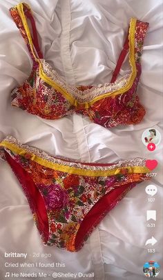 Cute Bathing Suits Aesthetic, Pretty Swimsuits, Swim Season, European Summer Outfits, Summer Attire