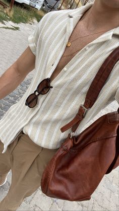 Beach Outfit Men, Spiritual Fashion, Summer Outfits Black, Mens Summer Outfits, Mens Casual Outfits Summer, Mens Casual Dress Outfits, Men Stylish Dress, Mens Outfit Inspiration, Outfits 2023