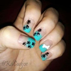 Paznokcie pies - 13 świetnych inspiracji Check more at https://paznokcie.net.pl/paznokcie-pies-13-swietnych-inspiracji/ Paw Print Nails, Dog Nail Art, Paw Nails, Dog Paw Prints, Animal Nail Art, Nails Pretty, Nail Art Images, Animal Print Nails