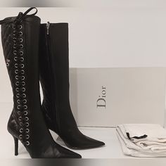 Christian Dior Leather Knee-High Lace-Up Boots 100% Authentic, Brand New, Never Used, Christian Dior Leather Knee-High Lace-Up Boots ****Please Review Pictures Carefully**** Brand New Never Worn Only Tried On Slight Scuffffing At The Back Of The Heel From Storage (See Pics) Includes All Original Tags, Docs, Box. Includes A Dustbag (Not Dior) Box In Poor Condition, Ripped At The Corners Size: Eu36/Us6 Made In Italy Original Retail Price: $1999 Black Quilted Calf Skin 4 Inch Heels Pointed-Toes Con Dior D Major Boots Outfit, Vintage Dior Boots, Elegant Silver Leather Boots, Designer Silver Boots For Formal Occasions, Christian Dior Boots, Fancy Boots, High Fashion Boots, Dior Heels, Dior Boots