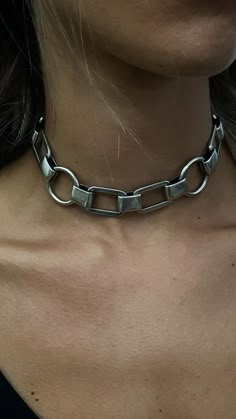 "♦ A choker necklace made of rectangular links and hoops, the choker is beautiful and gives a rockist look in a contemporary line. made from brass plated silver in very high quality. SIZE Length: 11.8\" (30cm) up to 15.8\"(40cm) width chain:0.78\" (2cm) up 0.86\" (2.2cm) You can see another model of a choker in the next link: https://etsy.me/2OoCzSq ♦ This piece of jewelry is perfect as a gift for yourself, for the wedding day, Valentine's day or a birthday. If you're interested in sending a gif Modern Metal Chain Choker, Metal Link Choker With Chunky Chain, Modern Metal Choker With Chunky Chain, Edgy Metal Chain Link Choker, Metal Link Choker, Trendy Chunky Metal Choker, Gold Coin Choker, Rocker Jewelry, Chunky Silver Jewellery