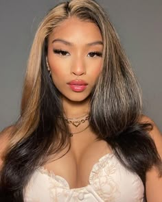 Blasian Girl Face Claim, Blasian Girl Aesthetic, Skunk Wig, Blasian Baddie, Blasian Woman, Blasian Girl, Narcissa Black, Skunk Hair, Brunette Hair With Highlights