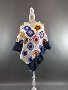 Upcycled knit granny square and frayed denim poncho. Super cute and colorful. One size fits most. Denim Poncho, Knit Granny Square, Granny Square Poncho, Flowy Sundress, Ladies Poncho, Frayed Denim, Denim Patchwork, Overall Dress, Granny Square