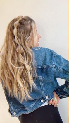 Such an easy and fun hairstyle!! | Hair styles, Cute hairstyles, Hair stylist life Homecoming Hair Down, Hair Stylist Life, Hairdo For Long Hair, Wedding Hairstyles For Long Hair, Easy Hairstyles For Long Hair, Everyday Hairstyles