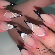 Acrylic Nail Designs Stiletto, Pointy Nails Designs, Nail Stilleto Ideas, Pointy Nail Designs, Stilleto Nails Designs, Sharp Nails, Pointy Nails, Beauty Boost, Stiletto Nails Designs