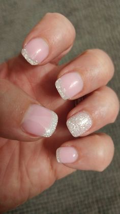 Xmas Nails Simple Sparkle, Short Glitter French Tip Nails, Pedicure Sparkle, Square Gel Nails, Occasion Nails, Dip Nail Colors, Year Nails, Essie Polish, Dip Nail