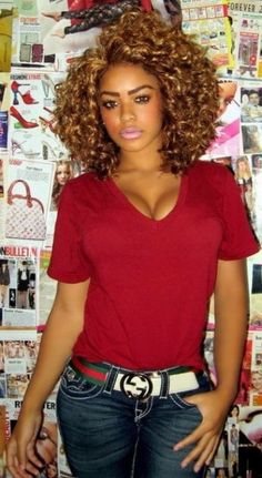 Voluminous messy afro style for African American women American Hairstyles, Afro Style, Pelo Afro, 2015 Hairstyles, Natural Hair Inspiration, Hair Crush, African Braids Hairstyles, African American Hairstyles, Dark Eyes