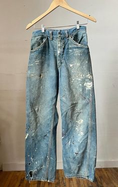 Paint Splatter Pants, Stained Clothes, Paint Jeans, Ropa Upcycling, Paint Splatter Jeans, Workwear Vintage, Concept Clothing, Special Clothes, Vintage Streetwear