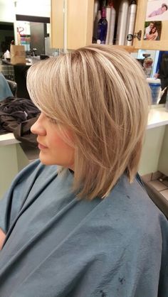 Short Hair Ash Blonde, Blonde Hair Short Hair, Bob Haircut Ideas, Messy Short Hair, Hairdos For Short Hair, Mom Hairstyles, Short Straight Hair, Shoulder Length Hair Cuts, Haircuts For Medium Hair