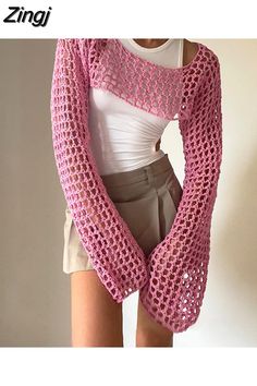 Crochet Long Sleeve Tops, Beachy Outfits, Crop Pullover, Cutout Sweater, Cropped Pullover, Long Sleeve Knitted Cardigan, Pink Crochet, Crop Top Sweatshirt, Smock Top