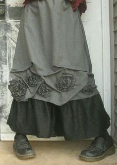 Layering Skirts, Scrunch Skirt, Marla Singer, Look Boho Chic, Boho Mode, Mori Fashion, Boho Boots, Winter Skirt Outfit