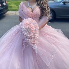 This Dress Was Sold To Me For $1,000 And It Still Looks Exactly How I First Got It And I’m Listing The Dress For $850 Elegant Pink Dress For Quinceanera, Light Pink Quince, Pink Quince Theme, Light Pink Wedding Dress, Quinceañera Dresses, Pink Quince, Golden Globes Red Carpet, Quince Dress, Light Pink Dress