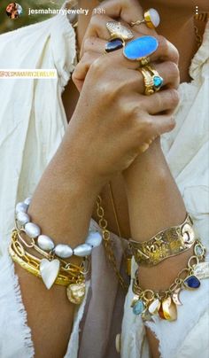 Layered Gold Necklaces, Dope Jewelry, Chunky Jewelry, Funky Jewelry, Jewelry Lookbook, Stacked Jewelry, Gold Necklaces, Sirens