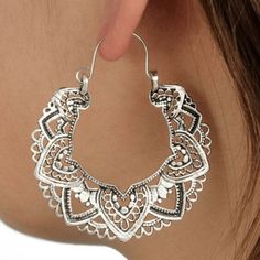 Wicked Wonders VIP Bling Earrings RESTOCKED - Boho Tribe Silver Earrings Affordable Bling_Bling Fashion Paparazzi Collar Hippie, Vogue Vintage, Stone Dangle Earrings, Ethnic Earrings, Bohemian Earrings, Brass Earrings, Silver Earrings Dangle, Ring Vintage, Brunei