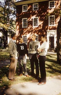 Ivy League Aesthetic, Bowdoin College, New England Prep, Ivy Look, Preppy Boys, René Lacoste, Preppy Mens Fashion, Brown University, College Aesthetic