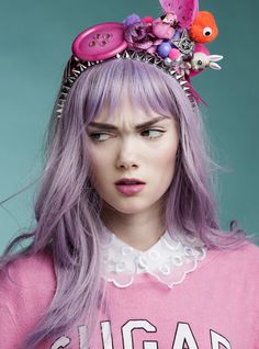 This image in general, the girl and the headband are all cheeky to the extreme… Cosmo Girl, Mode Rose, Hair Color Crazy, Lavender Hair, Pastel Hair, Crazy Colour, Steam Punk