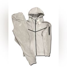 High Quality Warm Unisex Sweatsuit Top And Bottom Available In Different Sizes Suitable For Different Occasions Nike Long Sleeve Loungewear Sets, Nike Loungewear Sets, Nike Winter Loungewear Sets, Nike Loungewear Sets For Winter, Nike White Long Sleeve Set, Nike Fitted Sports Sets, Fitted Nike Sports Sets, Nike Fitted Sportswear Sets, Sweaters Nike