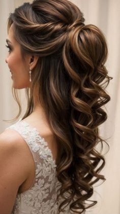 Romantic Half Up Wedding Hair, Half Up Half Down Wedding Hair Long, Κούρεμα Bob, Down Wedding Hairstyles, Wedding Hair Half, Half Up Half Down Wedding, Fishtail Braid, Long Hair Wedding Styles, Bride Hair