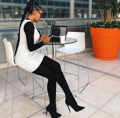 Fashion Outfits Elegant Classy, Black White Semi Formal Outfit, Professional Preppy Outfits, Upscale Outfits For Black Women, Cute Work Outfits Business Classy, Business Casual Attire Black Women, Fall Luxury Outfits, Winter Business Professional Outfits For Women, Stylish Work Attire Chic