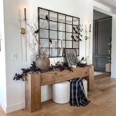 Modern Rustic Console Table, Home Decor Living Room Modern, Casita Ideas, Modern Farmhouse Coffee Table, Rustic Console Table, Entry Room, Rustic Console, Rustic Console Tables, Rustic Modern Farmhouse