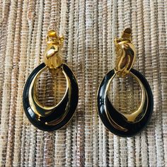 1.5” Long Hoop Vintage Earrings Clips, New, Never Been Worn. Bright Polished Gold And Black Enamel. Black Small Hoop Jewelry For Parties, Black Small Hoop Earrings For Party, Chic Black Hoop Jewelry, Black Hoop Earrings For Evening, Chic Black Hoop Earrings, Black Vintage Clip-on Earrings, Elegant Black Small Hoop Earrings, Black Metal Clip-on Earrings, Elegant Black Small Hoop Jewelry