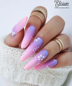 Nail arts/ nail polish/ pink/ floral/ spring/violet June Nails Ideas, Beautiful Summer Nails, June Nails, Miniature Ponies, Quartz Nails, New Nail Art Design, Classy Nail Designs, Blue Nail Art, Nail Design Inspiration