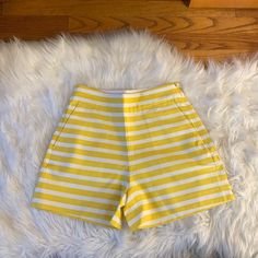 Nwt. Yellow & Ivory Stripe White Short. Side Zipper & Clasp Closure. Yellow Cotton Summer Shorts, Yellow Summer Cotton Shorts, Yellow Cotton Shorts For Spring, Yellow High-waisted Shorts For Summer, Yellow Fitted Summer Shorts, Preppy Yellow Bottoms For Spring, Yellow Shorts For Day Out, Mustard Cotton Shorts, Navy Blue Chinos