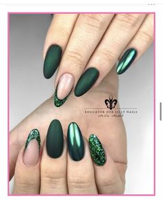 Trendy Green Nails, Matte Green Nails, Green Nail Ideas, Emerald Nails, Chrome Nails Designs, Simple Acrylic, Green Nail Designs, Nails Trends, Nagel Tips