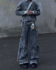 Nick Core, Y2k Wardrobe, Y2k Outfit Ideas, Character Clothes, Wardrobe Refresh, Streetwear Grunge, Outfit Inspo Casual, Ootd Ideas, Vintage Denim Jacket