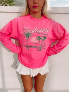 Trendy Summer Leisure Sweatshirt, Pink Cotton Sweatshirt For The Beach, Pink Casual Sweatshirt For Summer, Summer Pink Crew Neck Sweatshirt, Spring Vacation Sweatshirt, Casual Pink Beach Sweatshirt, Summer Long Sleeve Leisure Sweatshirt, Long Sleeve Summer Leisure Sweatshirt, Pink Crew Neck Sweatshirt For Summer