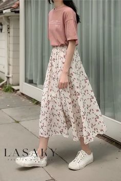 Lasaky - Romantic A-Line Floral Maxi Skirt Elegant Summer Outfits, Elegant Fashion Outfits, Cute Modest Outfits, Look Retro, Casual Day Outfits, Trendy Summer Outfits, Floral Maxi Skirt, Stylish Dress Book