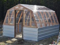 a barn greenhouse with the words how to build a barn greenhouse step by step plans