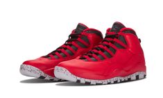 Air Jordan 10 Retro 30th "Bulls Over Broadway" - 705178 601 Air Jordan 10, Jordan Model, Jordan Shoes Retro, Jordan 10, Sneaker Art, Mens Nike Shoes, Stadium Goods, Fall Clothes, Black Wolf