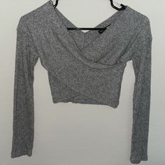 Gray Criss Cross Long Sleeve Crop Top Size S. Brand New, Never Worn. Perfect Condition. Gray Crop Top For Fall, Cropped Gray Tops For Fall, Fashion Nova Tops, Long Sleeve Crop, Long Sleeve Crop Top, Criss Cross, Fashion Nova, Women's Fashion, Crop Top