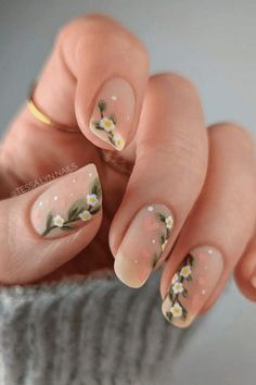 Mothers Day is here! Want to look your best? Here are some mothers day nails ideas to give your special day a twist. Look special with confidence. #mothersday mothers day nails | cool nail designs | shorter nail ideas | groovy nails #mothersdaynails Wedding Floral Nails, Cute Hippie Nails, Nude Nails With Flower Design, Wildflower Nail Art, Flower Tip Nails, Simple Floral Nail Art, Hello Adorn, Plant Nail Art, Botanical Nails