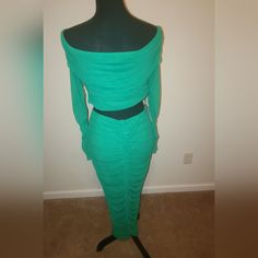 Shein Green Two Piece Crop Top And Skirt Set Nwt Size 0xl. Polyester And Spandex. Green Two-piece Dress For Vacation, Green Fitted Two-piece Bottoms, Green Two-piece Set For Night Out, Green Ruched Stretch Skirt, Fitted Green Two-piece Set, Fitted Two-piece Green Skirt, Fitted Green Two-piece Skirt, Two-piece Green Skirt For Beach, Silky Maxi Dress