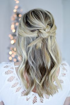 An Easy Knotted Half Up – The Small Things Blog Five Minute Hairstyles, The Small Things Blog, Small Things Blog, The Small Things, Wedding Hair Down, Long Blonde, Holiday Hairstyles, Half Up Half Down Hair