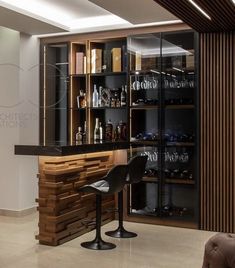 Modern Bar At Home, Small Home Bar Ideas Living Room, Luxury Mini Bar At Home, Bar Design Ideas Home, Mini Bar Salon, Modern Home Bar Designs Luxury, House Bar Design, Bar Counter Design Home, Contemporary Home Bar Designs