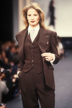 40s Mode, Ralph Lauren Fall, 90s Runway Fashion, Vintage Suits, Looks Chic