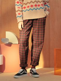 Editor's NotesNear&Dear's check banding pants. Banding pants with check pattern. The pants also embroidery of brand initial under each pocket.      - Check banding pants- Has waist banding- Has check pattern- Has brand initial embroideryMeasurements (inch)- Length: 39 inch- Waist: 12 inch- Hip: 19.3 inch- Thigh: 14 inch- Hem: 8 inch- Rise (front/back): 12.8/17 inch*Model Info: height 68.5/ chest 30 / waist 24 / hip 35 inch Composition & Care- SHELL: 60% WOOL, 40 Check Pattern, Embroidery, Pants, Pattern, Trousers