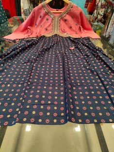 *5XL Size Rayon Alya Anarkali Kurtis*
*Fabric*: Rayon 
*Bust*: 50in
*Length*: 46in
*Work*: Sequence & Embroidered 
*Price: Rs 699/- Only*
Shipping charges Extra Rs 50 for Tamilnadu, Rs 80 For Otherstates 
Payment Mode Gpay