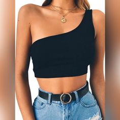 Casual Crop Tops, Easy To Wear With Shorts, Pants, Leggings. Plain Casual Tank Top Design. Fit For Sport, Gym, Everyday Dressing, Outdoor Activities. For Women. For Spring, Summer And Autumn. Instagram Baddie, Strappy Tank Tops, One Shoulder Top, Summer Crop Tops, Crop Top Outfits, Sleeveless Crop Top, Knit Crop Top, Sleeveless Tshirt, Casual Tank Tops